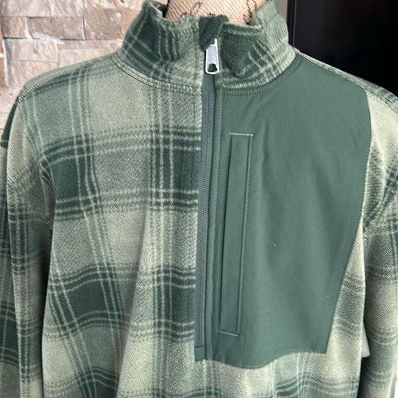 Duluth Trading Co green relaxed fit checkpoint fleece mock neck zip pullover - Picture 2 of 16